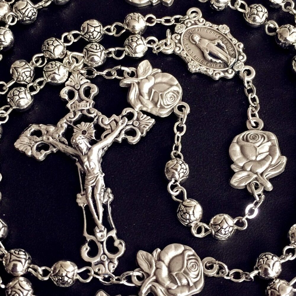 Handmade Silver Rose Beads Catholic Rosary 5 Decades Cross Gift Box Italy - Picture 4 of 9